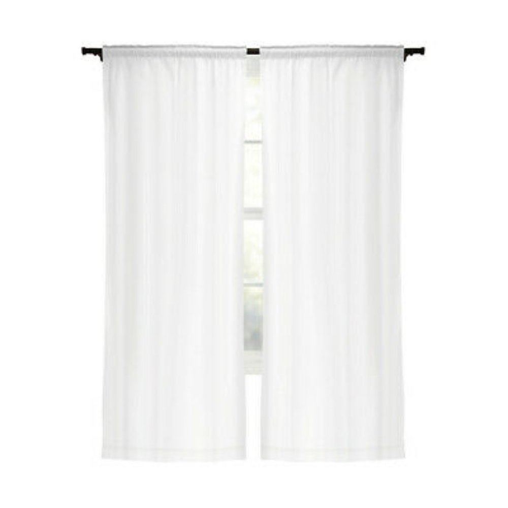 Style Selections 54"-80" White Blackout Curtain Li